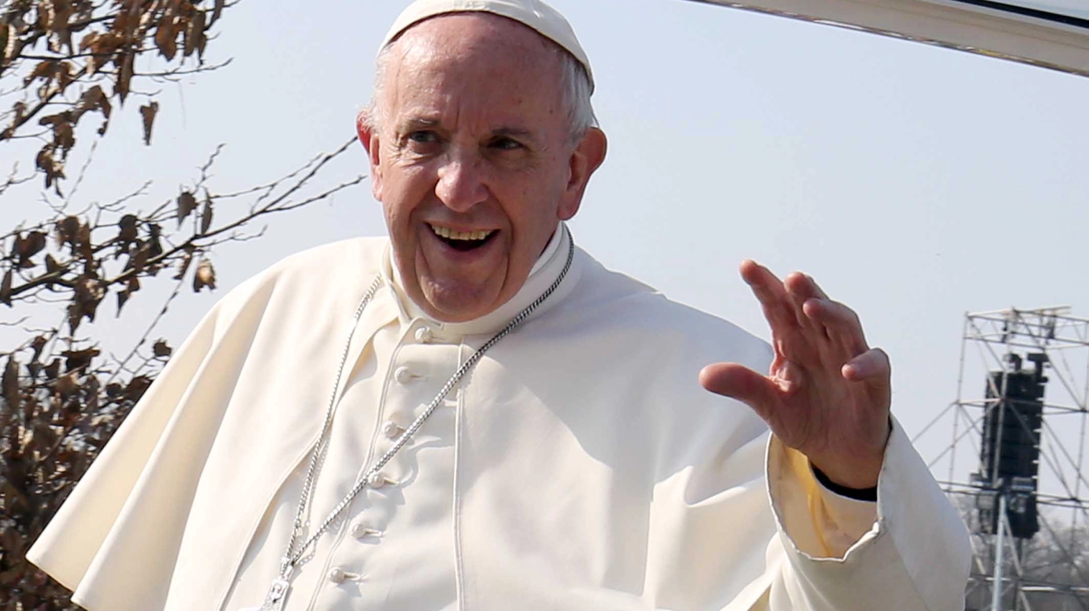Il Papa saluta i fedeli di Monza
