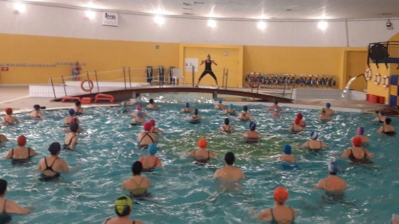 Una piscina sostenibile. Consumi da abbattere Una piscina sostenibile. Consumi da abbattere
