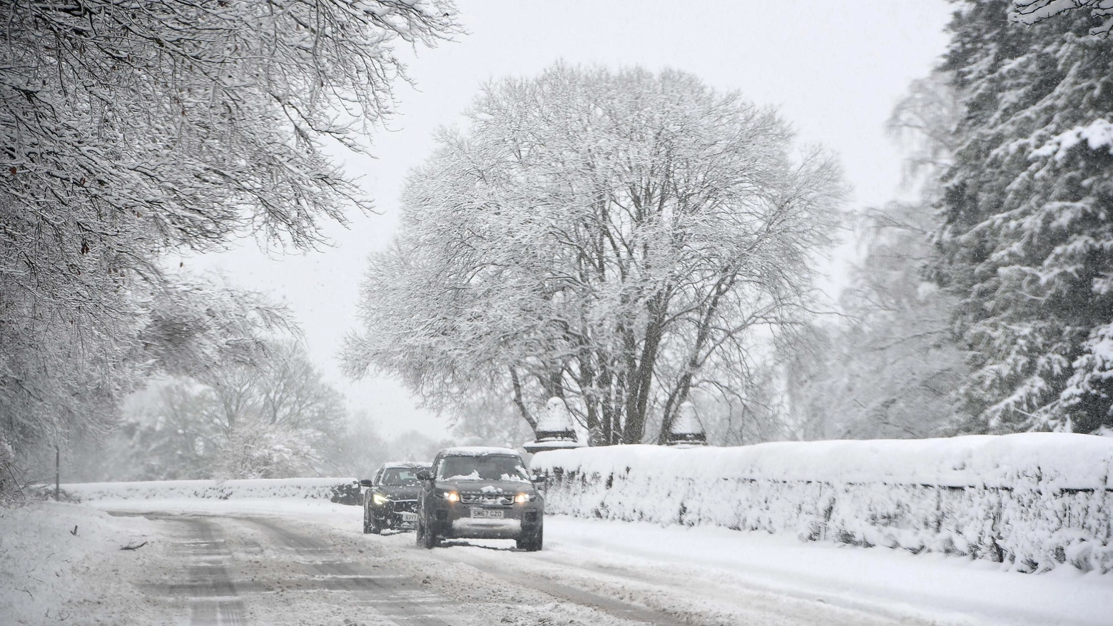 Neve e vento: un problema per chi va sulle strade, specie se in bici