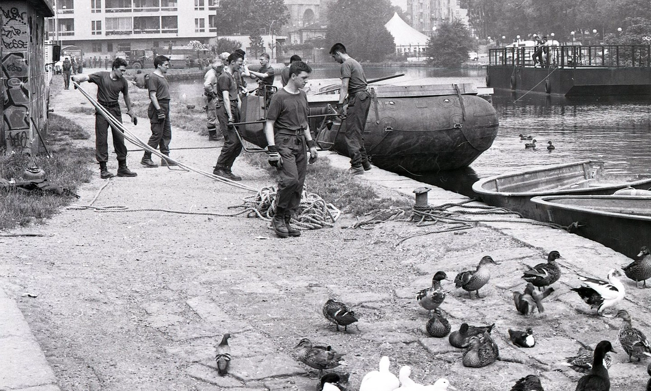 immagine di sfondo 9