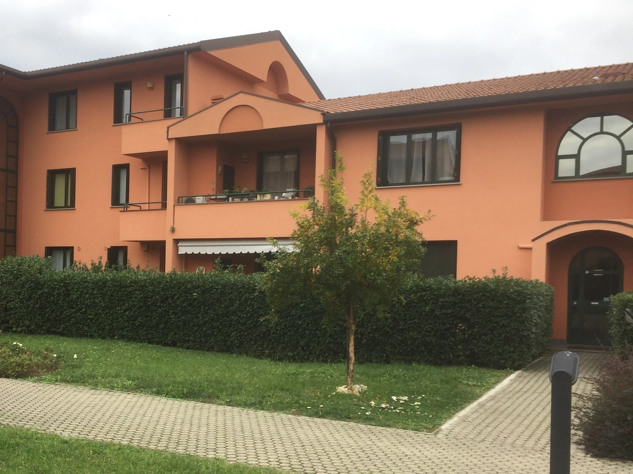 Padrengo, l'abitazione della 27enne con i suoi bambini