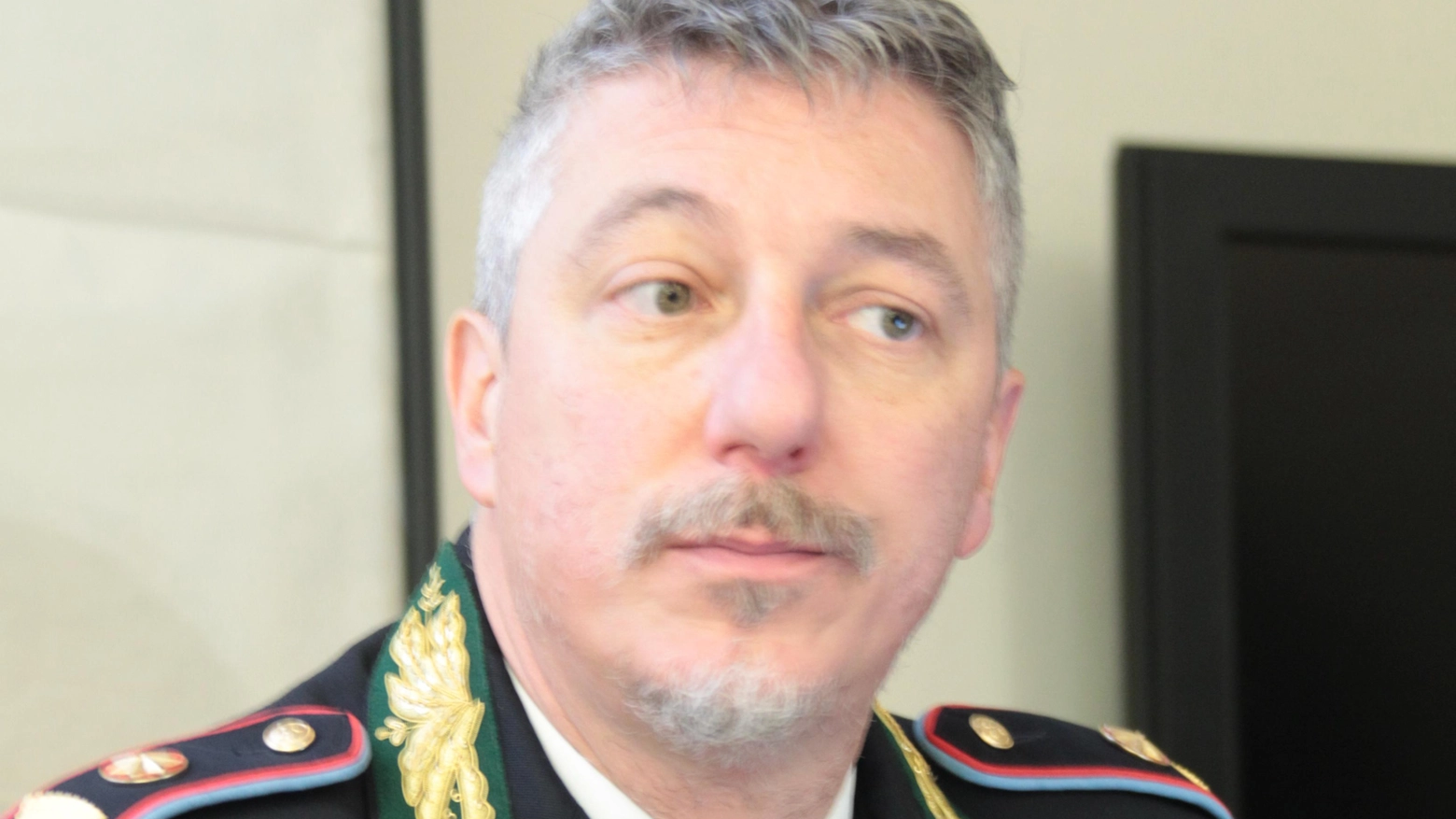 Patente falsa Provoca scontro e si allontana Patente falsa Provoca scontro e si allontana