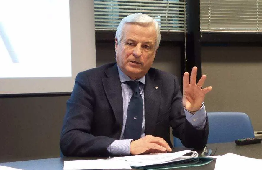 Saronno, cambia la segnaletica: residenti in allarme