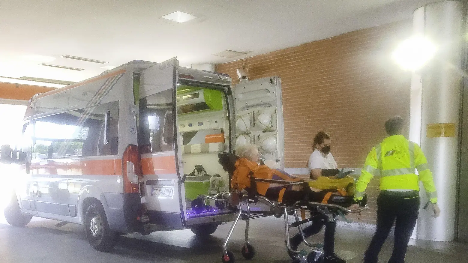 Armi e tensione al Pronto soccorso Allarme dopo la sparatoria in strada Armi e tensione al Pronto soccorso Allarme dopo la sparatoria in strada