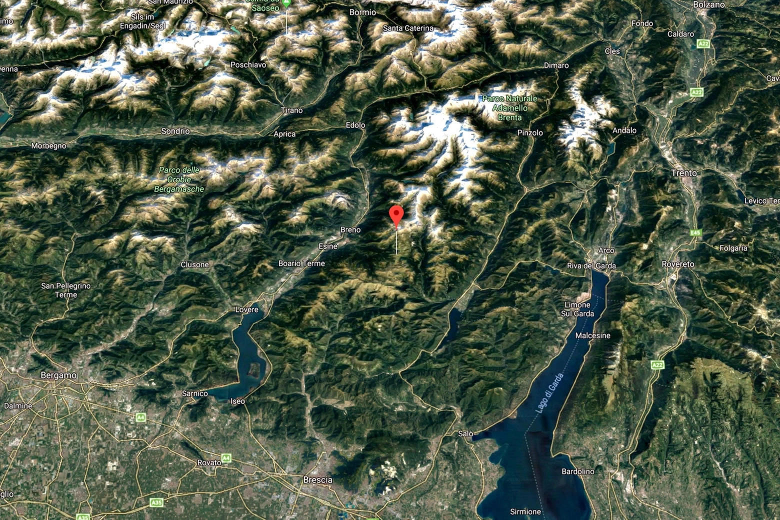 Google Maps illustra il punto in cui una valanga si è staccata (Ansa)