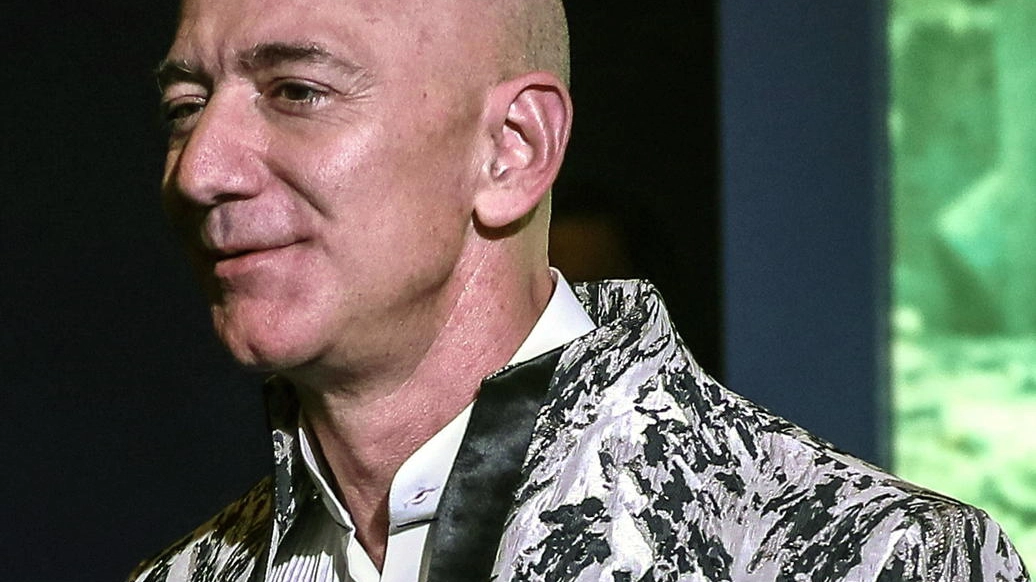 Jeff Bezos, fondatore di Amazon, non sperimenterà il suo salone