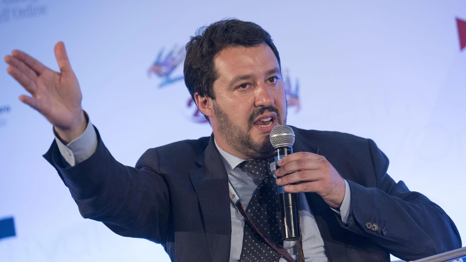 Per Salvini i profughi devono andarsene da Como
