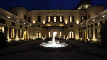 Silvio Berlusconi, i figli mettono in vendita le proprietà immobiliari. Ma Villa San Martino non si tocca