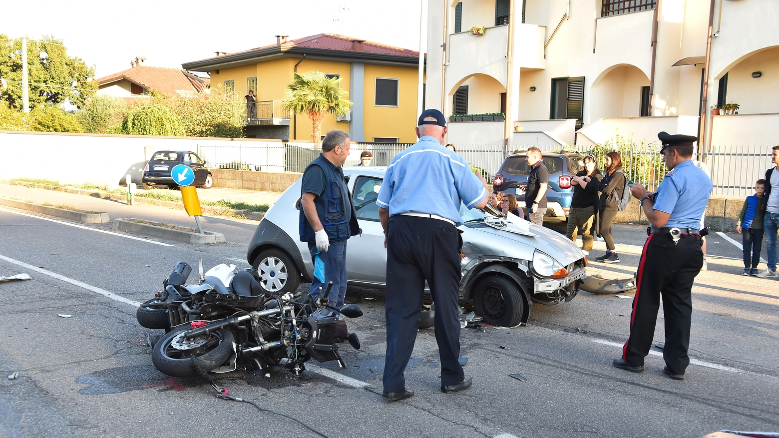 Incidente Arconate, scontro tra auto e moto