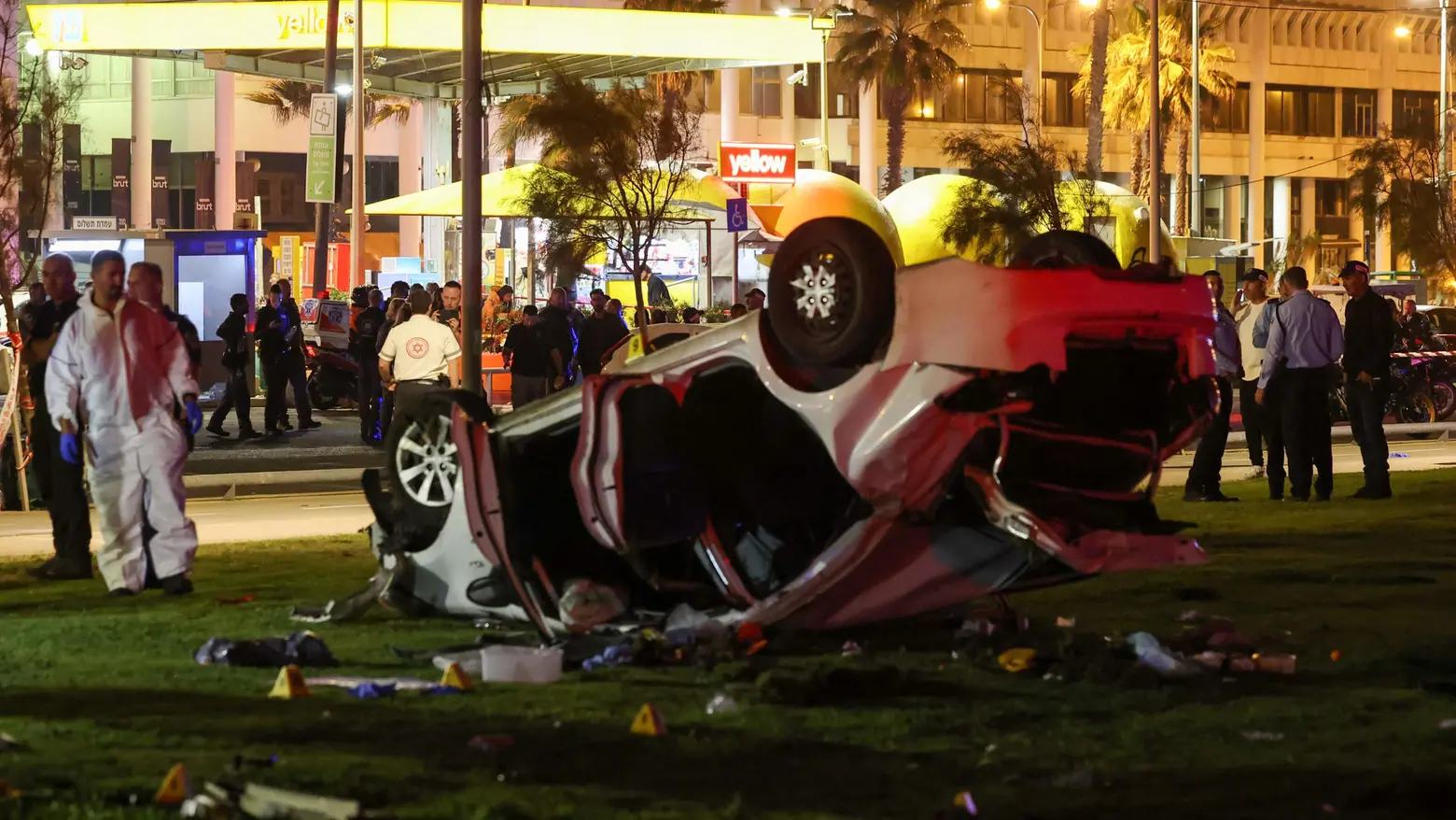 L'auto guidata dall'attentatore L'auto guidata dall'attentatore