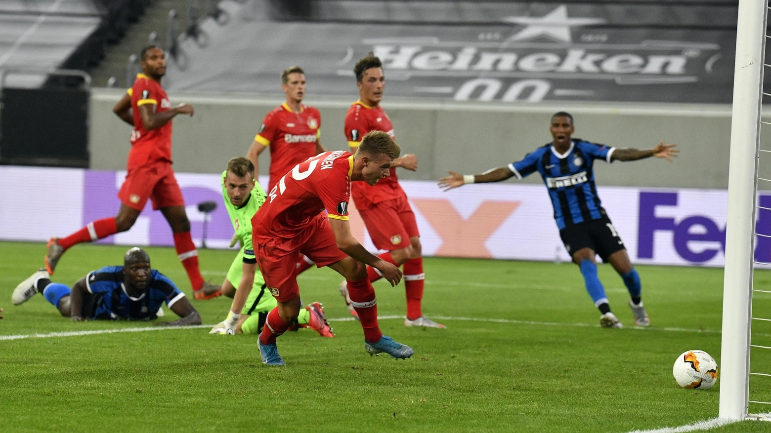 Il gol di Lukaku dell'Inter contro il Leverkusen