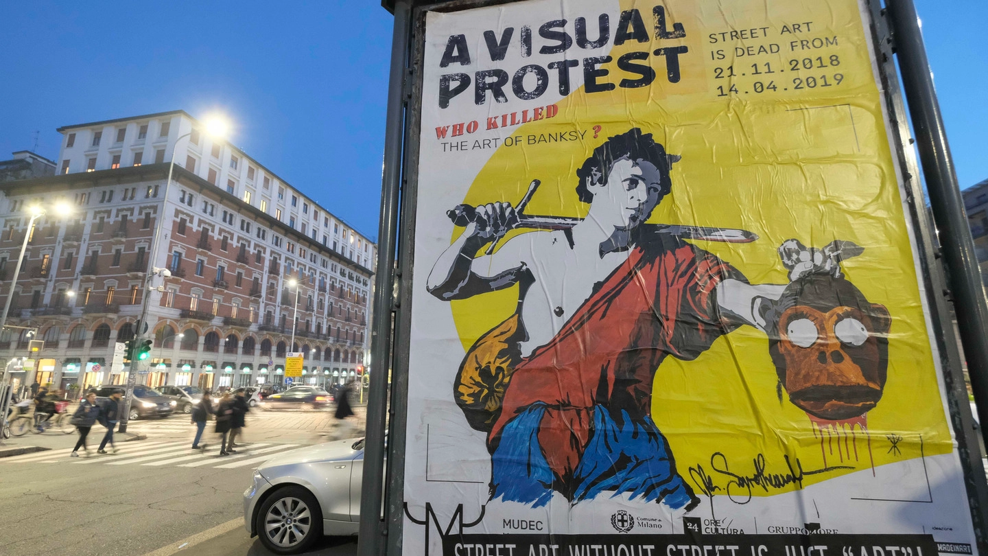 locandina di protesta contro la mostra di Banksy