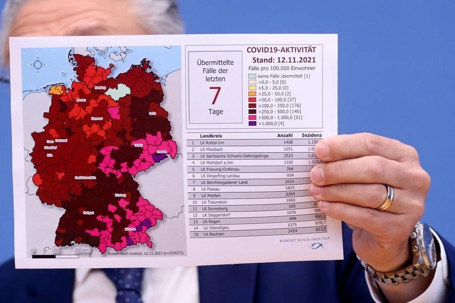 La mappa mostrata dal presidente del Robert Koch Institute President