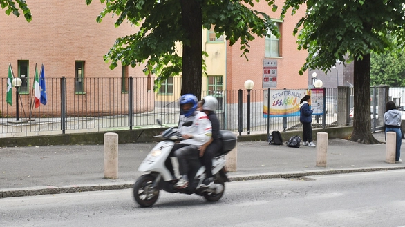 Le scuole medie Pellegrino Tibaldi  di via Manzoni sono sede dell’Istituto comprensivo 1 di Cantù