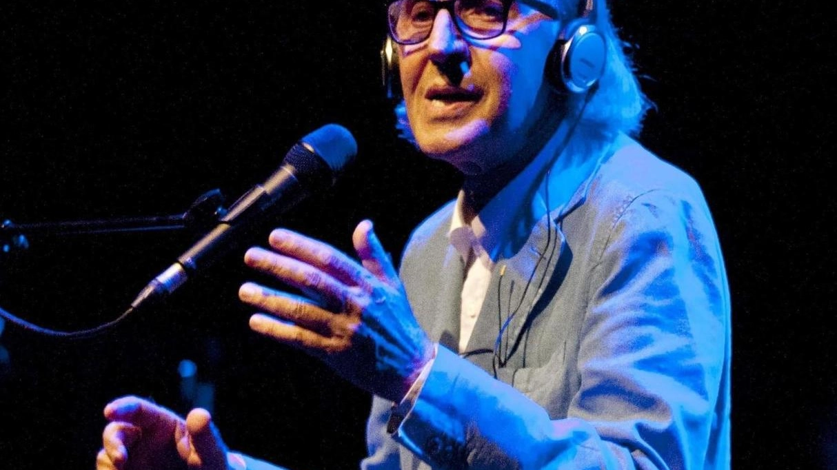 Franco Battiato: il grande cantautore è morto il 18 maggio 2021 a 76 anni