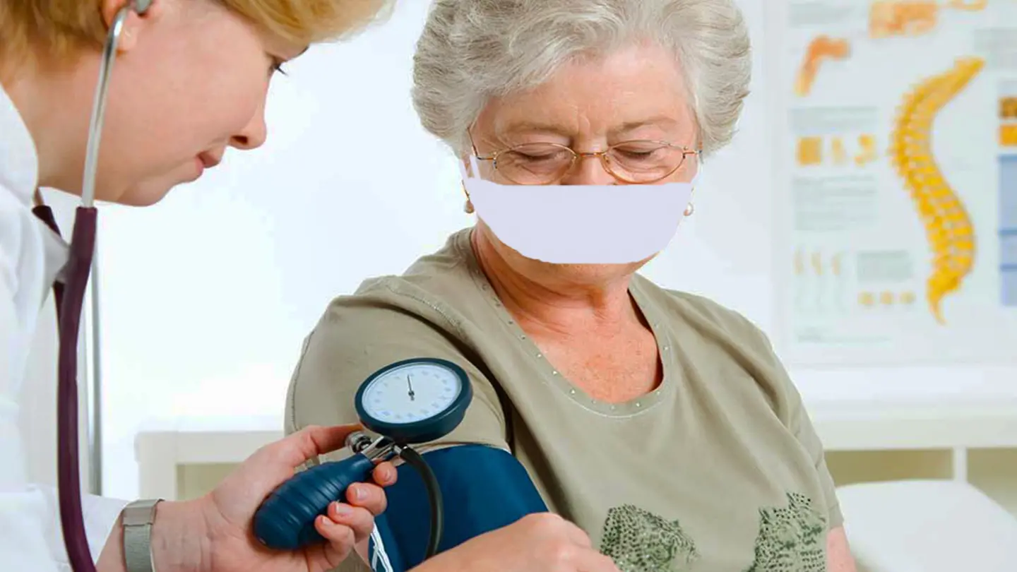Un medico di base al lavoro