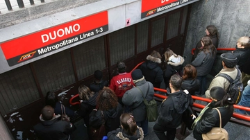 Funerali Silvio Berlusconi: chiusa fermata metrò Duomo. Linee bus e tram a rischio, ecco quali