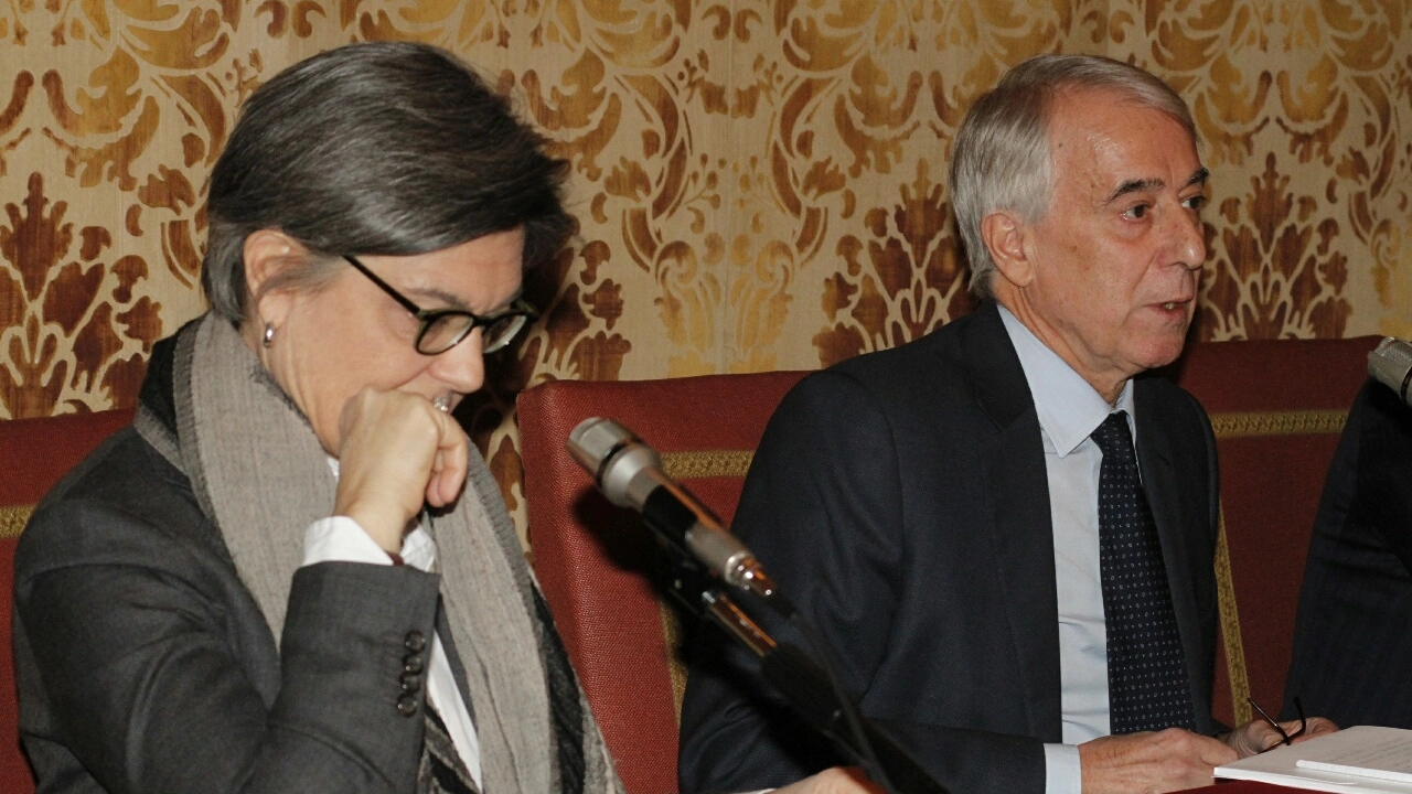 Il vicesindaco Ada Lucia De Cesaris e il sindaco di Milano Giuliano Pisapia