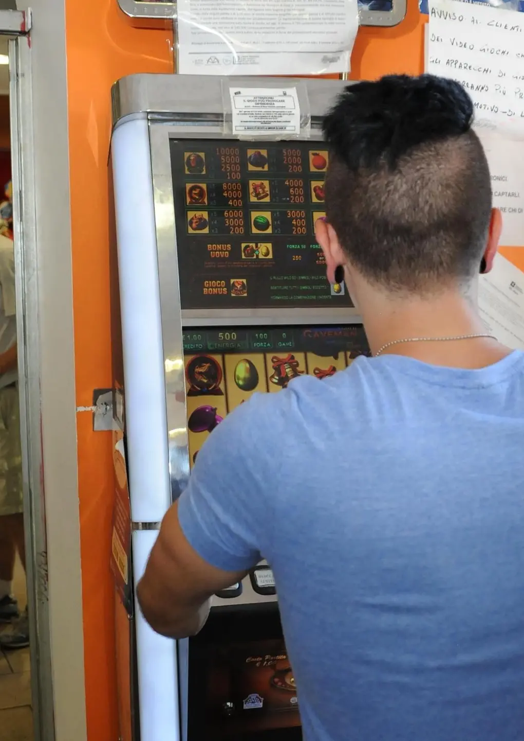 Bergamo, più di uno studente su due gioca d'azzardo