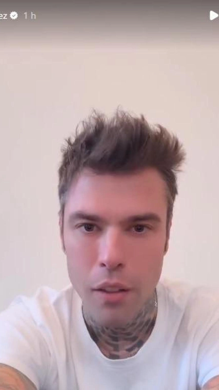 Un frame dei video di Fedez sui social