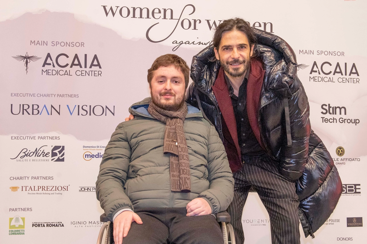 Nicolò Maja con l'attore Marco Bocci