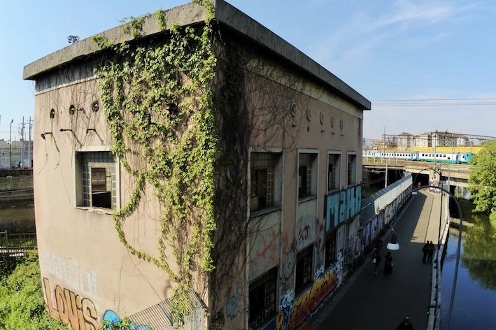 Stazione Radio in via Tofane 45 a Milano