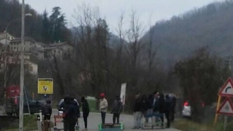 La protesta dei migranti a Zavattarello