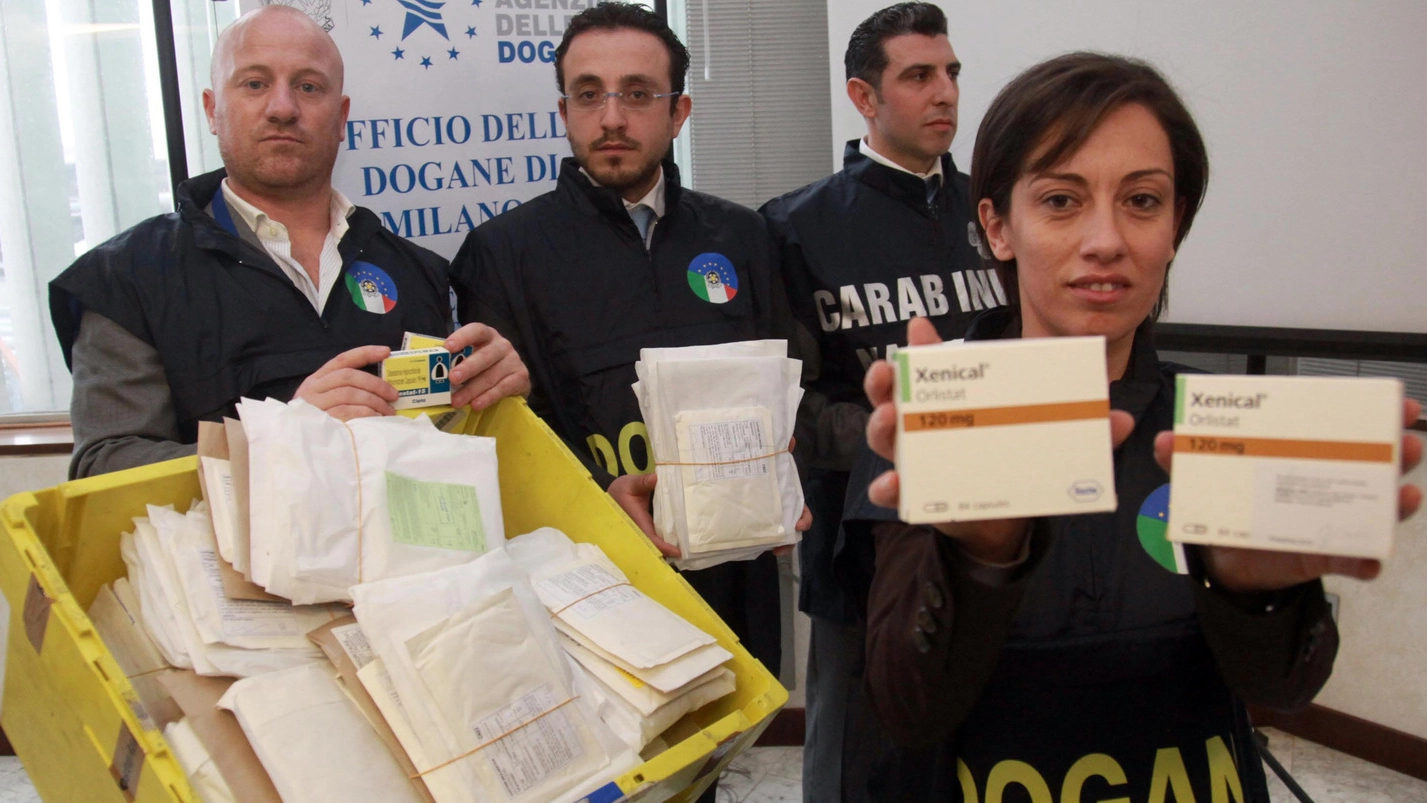 Sequestro di farmaci acquistati su Internet all’aeroporto di Linate