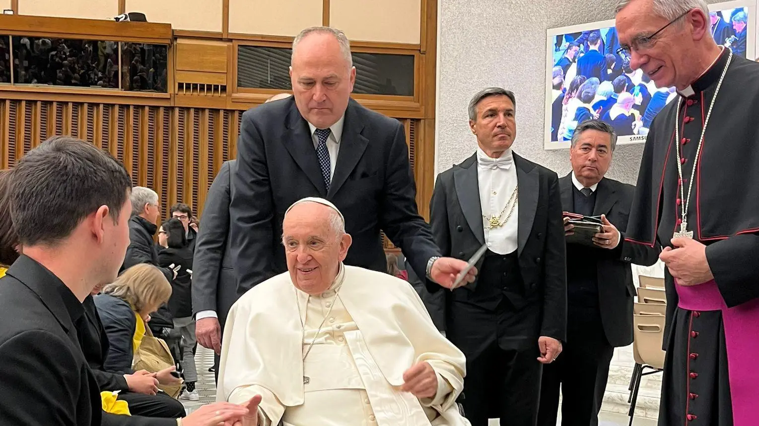 Udienza in Sala Nervi In duemila dal Papa Udienza in Sala Nervi In duemila dal Papa