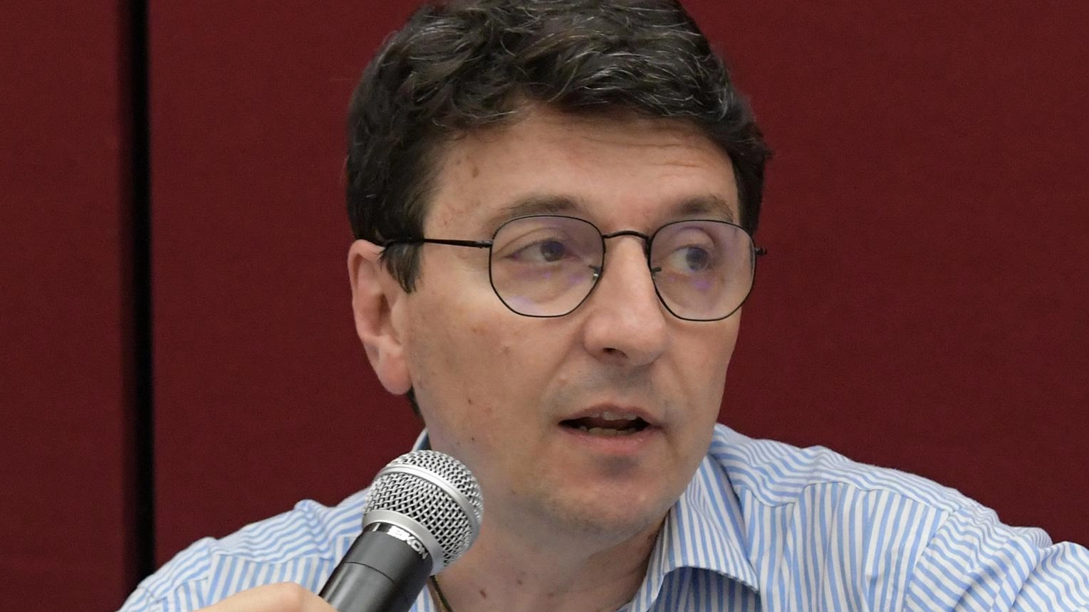 "Vogliamo ragionare con esperti e persone" "Vogliamo ragionare con esperti e persone"
