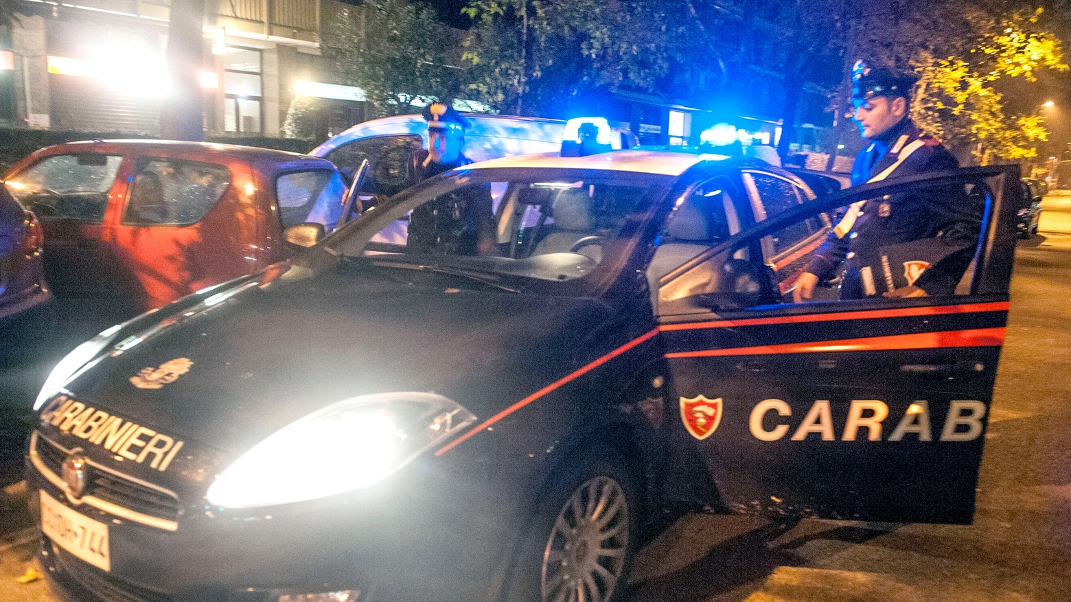 I carabinieri hanno soccorso i due prima dell'arresto