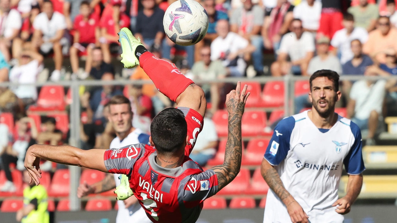 Poker dei biancoazzurri, la Cremonese si arrende a una Lazio travolgente