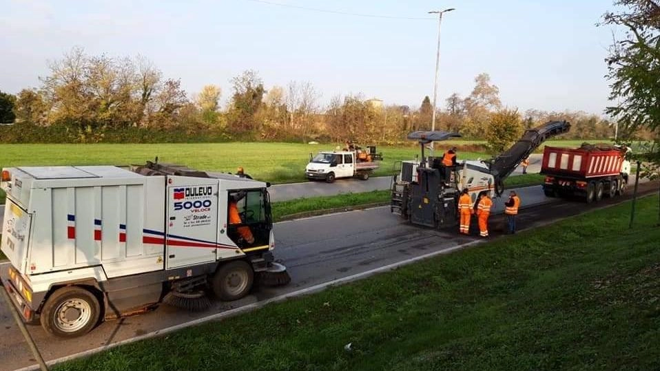 Addio alle strade groviera Centro e periferia, venti cantieri "Nessuna zona resterà indietro" Addio alle strade groviera Centro e periferia, venti cantieri "Nessuna zona resterà indietro"
