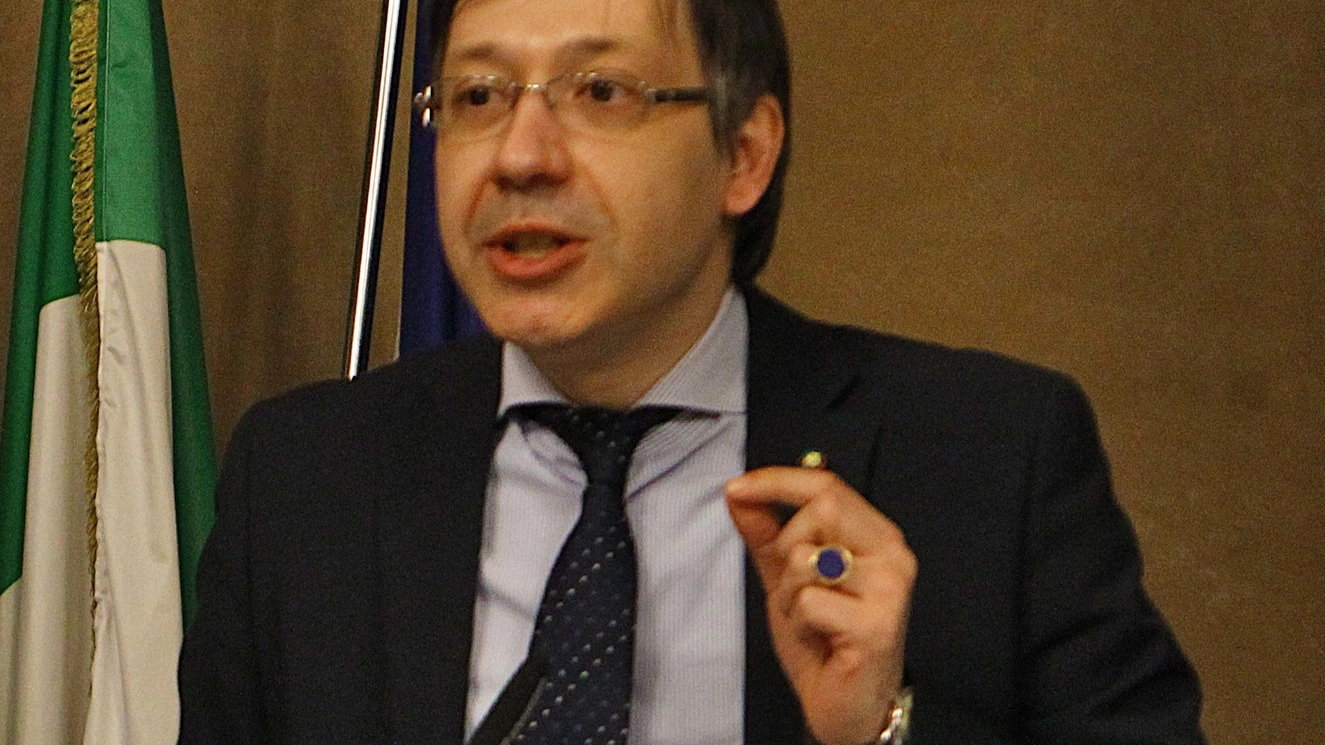 Il provveditore agli Studi di Sondrio, Fabio Molinari durante un suo intervento