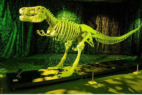 Il dinosauro in Lego di 6 metri