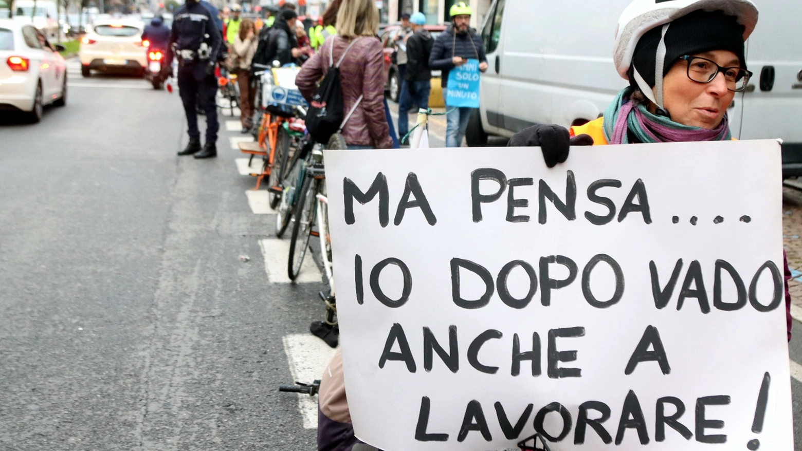 La ciclabile umana in viale Monza