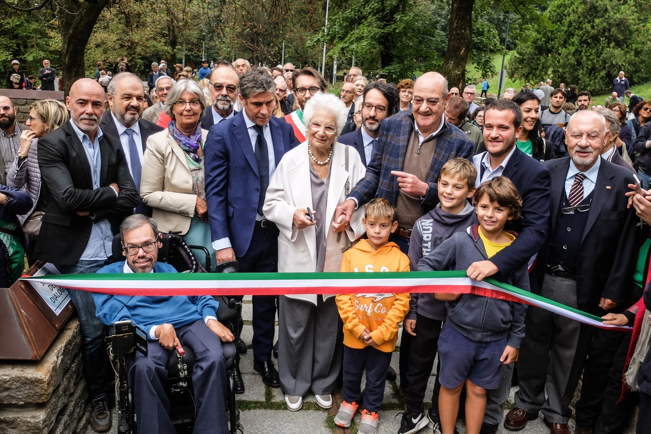 L'inaugurazione del Giardino dei Giusti