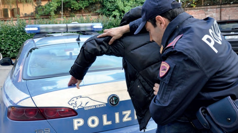 La Squadra Mobile di Vercelli ha arrestato il pavese 32enne