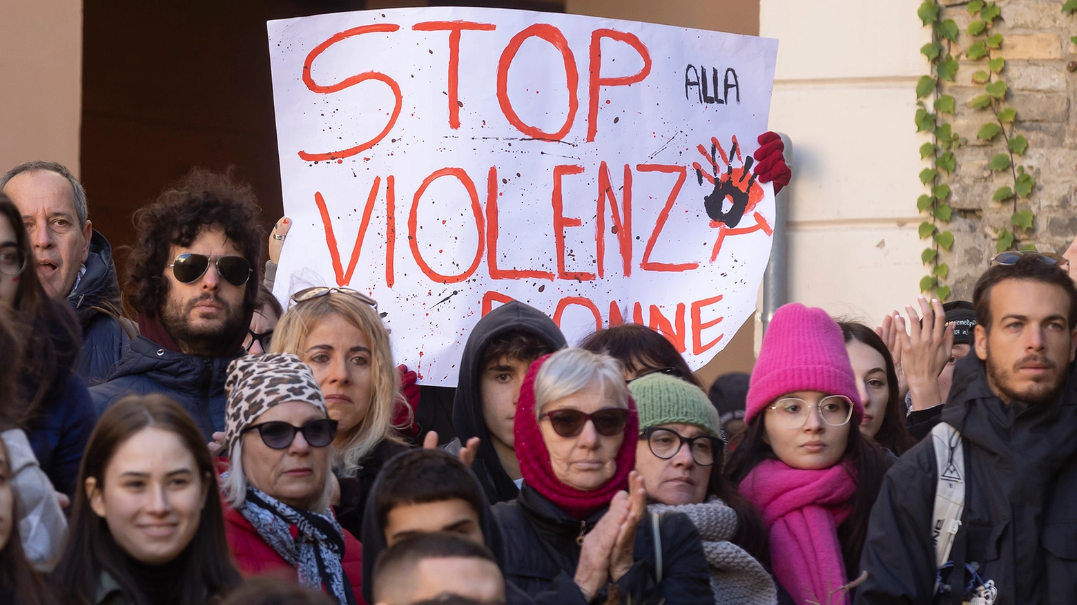 Una manifestazione contro la violenza sulle donne