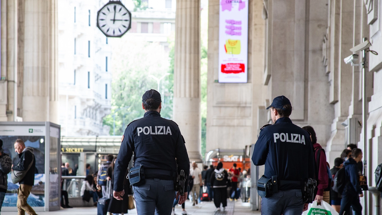 Controlli in stazione centrale a Milano