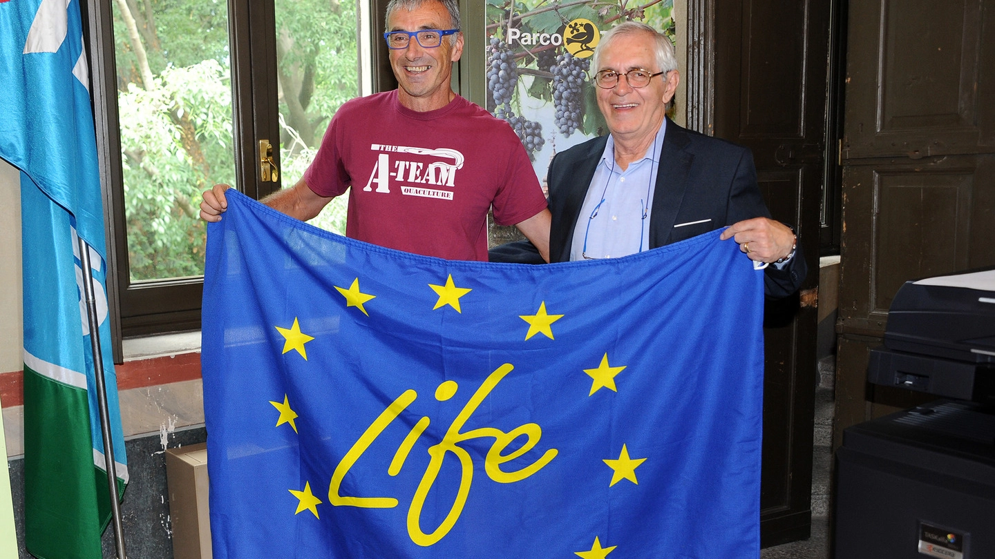 Il ricercatore Oliviero Mordenti con il presidente del Parco Ticino, Gian Pietro Beltrami