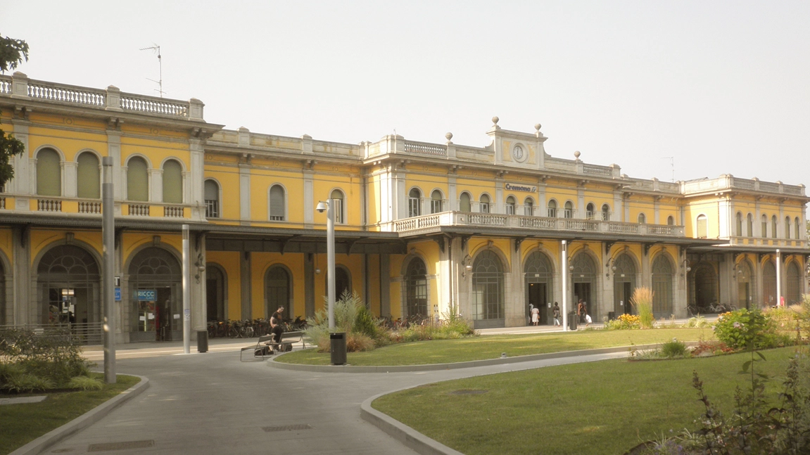 La stazione di Cremone, dove sono avvenute le molestie