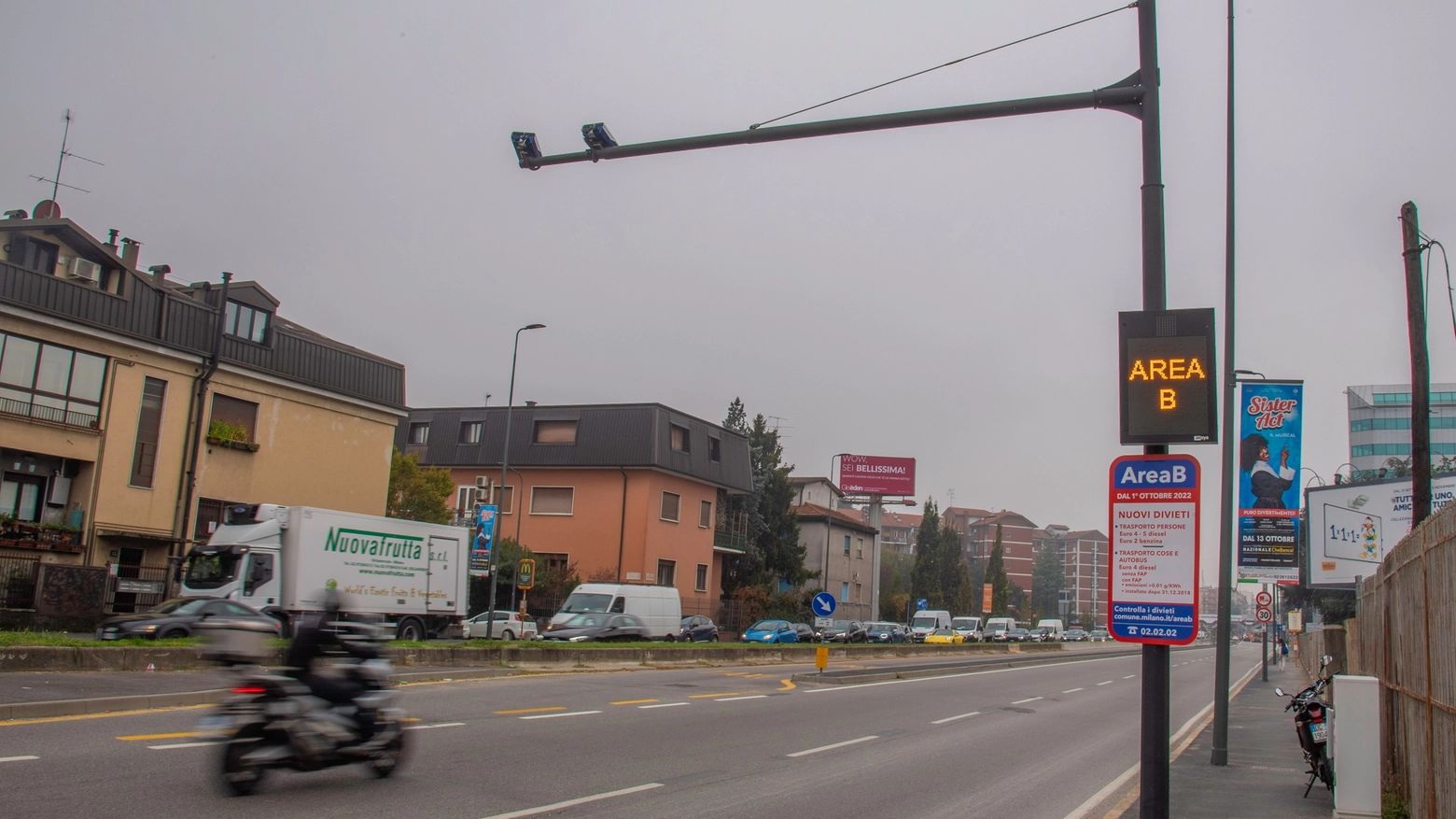 Area B: "Scelta ideologica, intervenga governo". La replica: sarebbe un'ingerenza