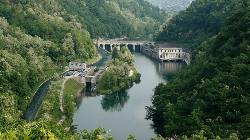 Un percorso di 2,5 chilometri fra archeologia industriale, architettura e natura