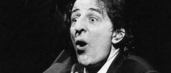Il 29 ottobre va in scena "Polli di allevamento", riallestimento di Giorgio Gaber e Sandro Luporini. Il ricavato sarà devoluto alla Fondazione Italiana Linfomi