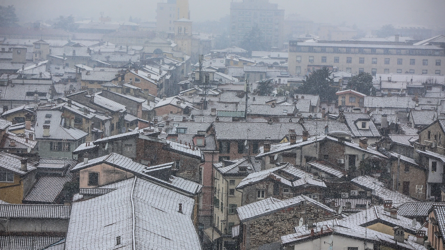 Prima neve a Brescia