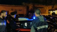 I carabinieri durante l'arresto di Sestito