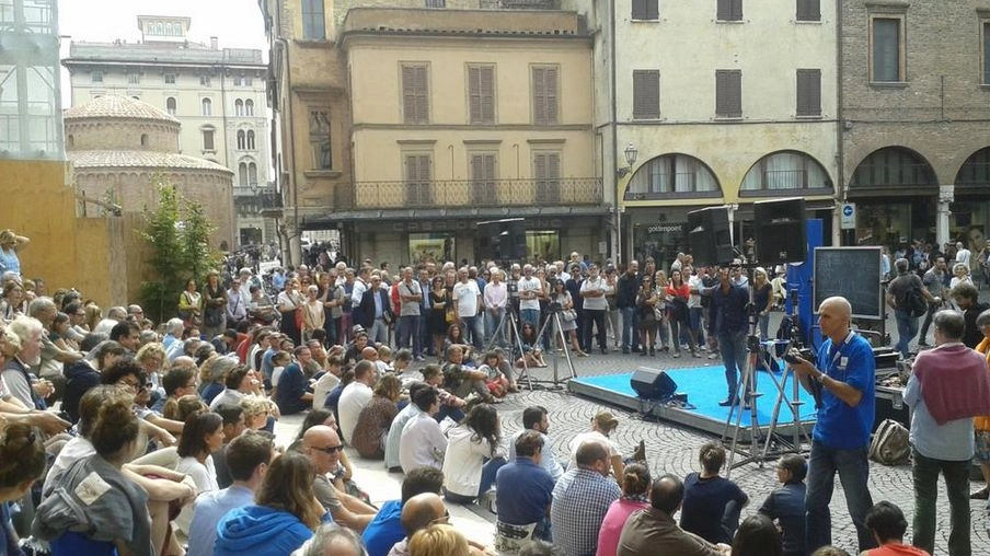 In aumento anche la partecipazione e l'interazione nella piazze virtuali del Festival con 750 mila contatti via Facebook e oltre 400 mila via Twitter