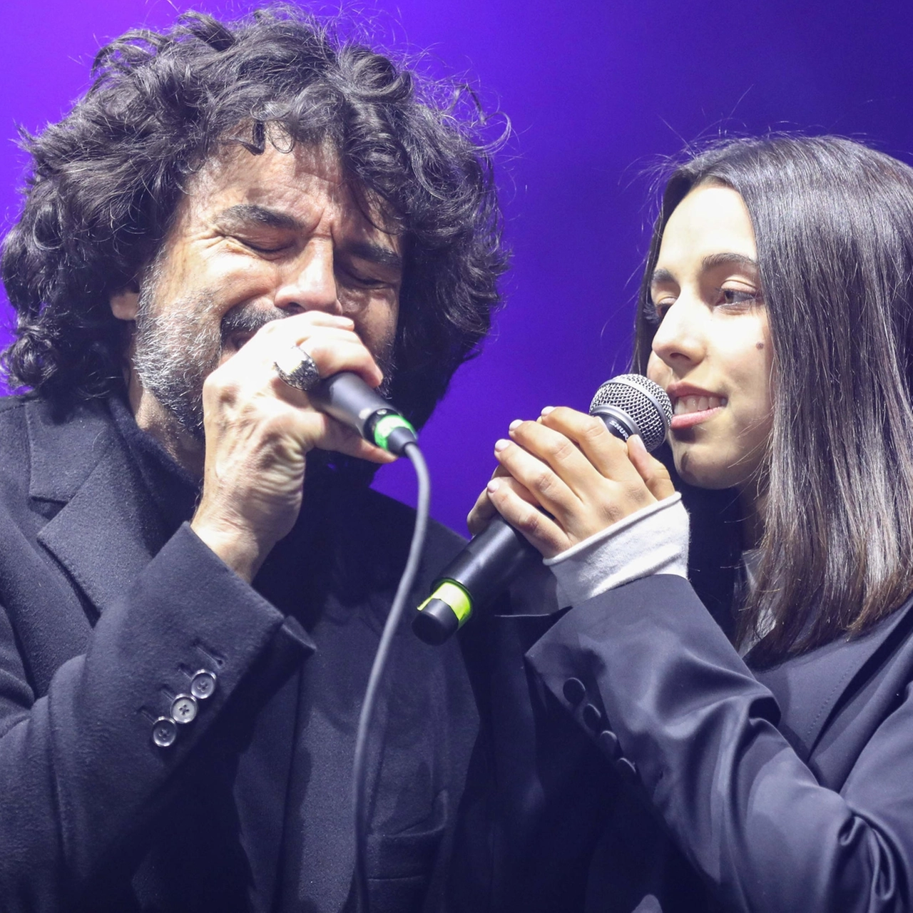 Francesco Renga con la figlia Jolanda (Ansa)