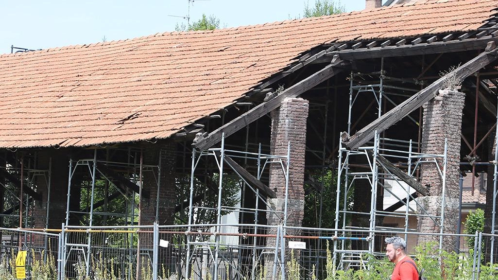 Tettoia ex Gavazzi a Desio, lavori fermi: cosa succede?
Tettoia ex Gavazzi a Desio, lavori fermi: cosa succede?